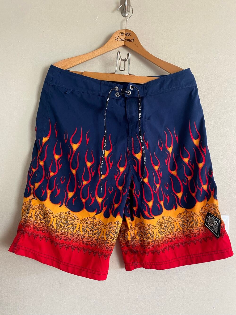 More Core Division MCD Board Shorts Mens 36 9” Inseam Swim Trunks Tiki Flame Y2K